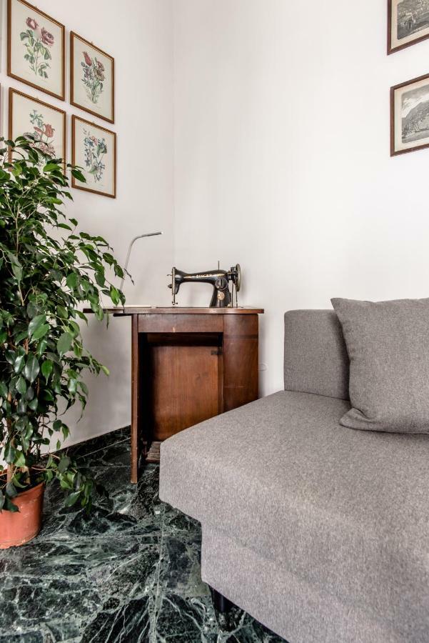 La Casa Di Eugenio Lejlighed Napoli Eksteriør billede