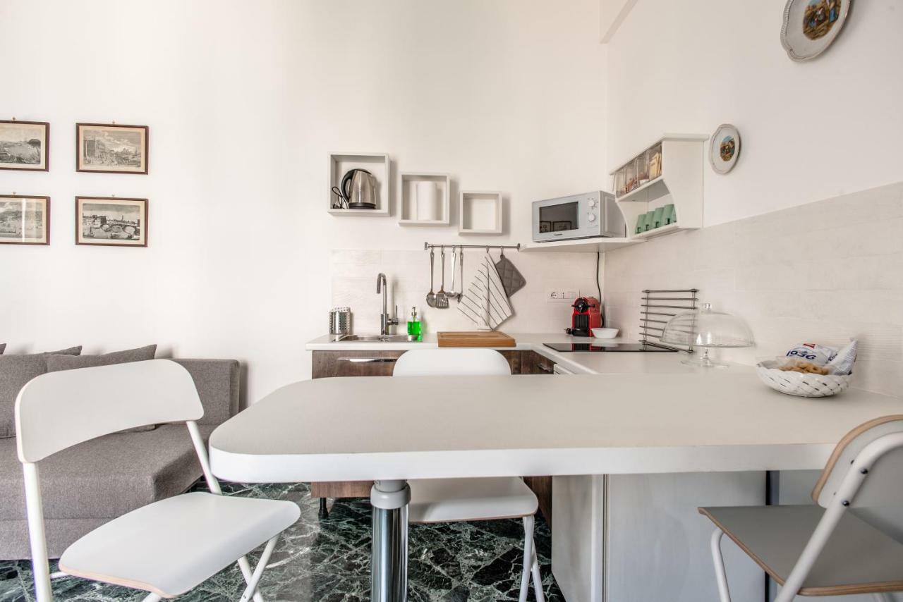 La Casa Di Eugenio Lejlighed Napoli Eksteriør billede